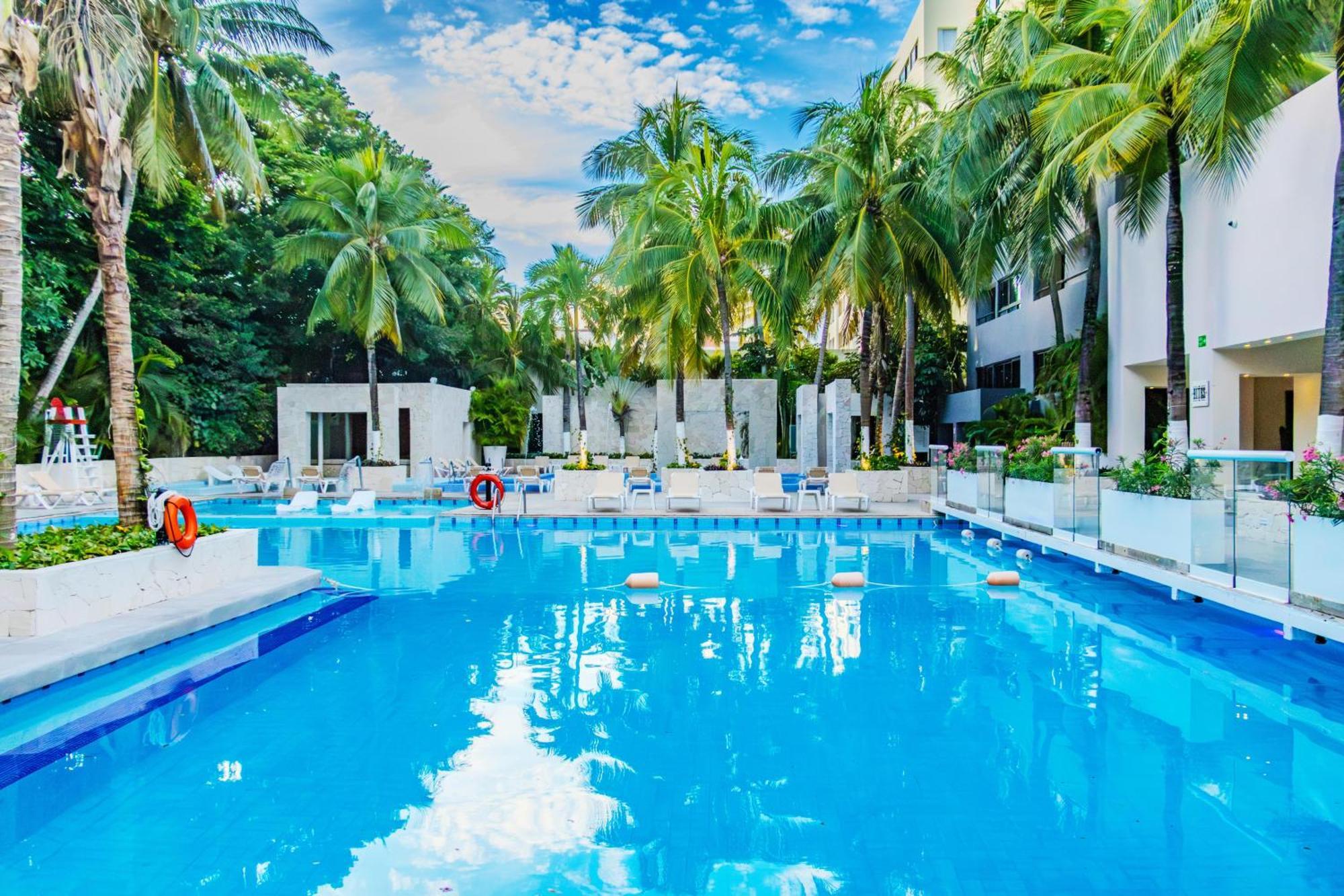 Smart Cancun The Urban Oasis Exterior photo
