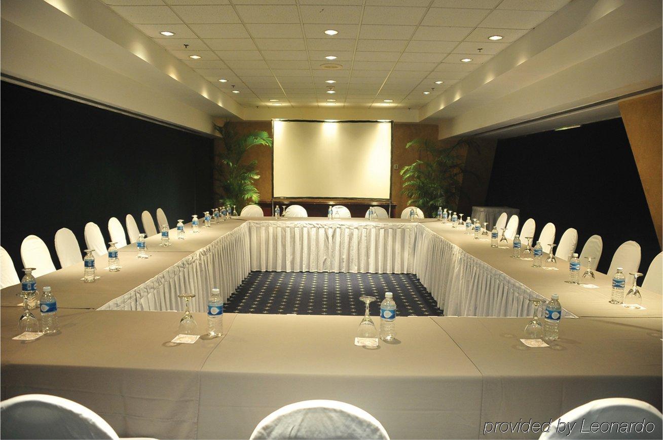 Smart Cancun The Urban Oasis Business photo